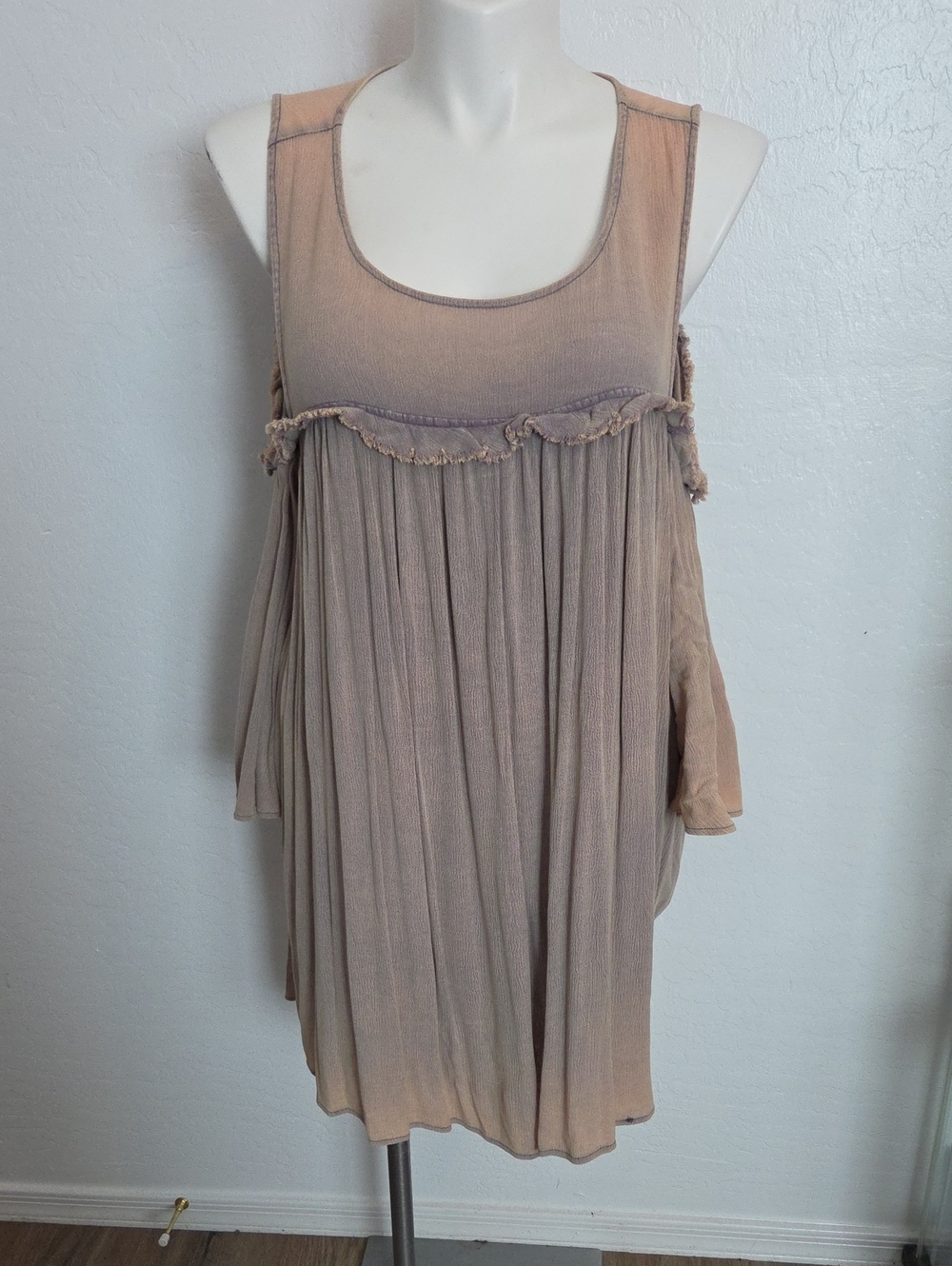 Pleated Washed Cold Shoulder Tunic Top in Dusty Taupe